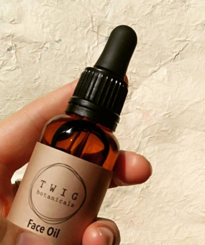 Face oil